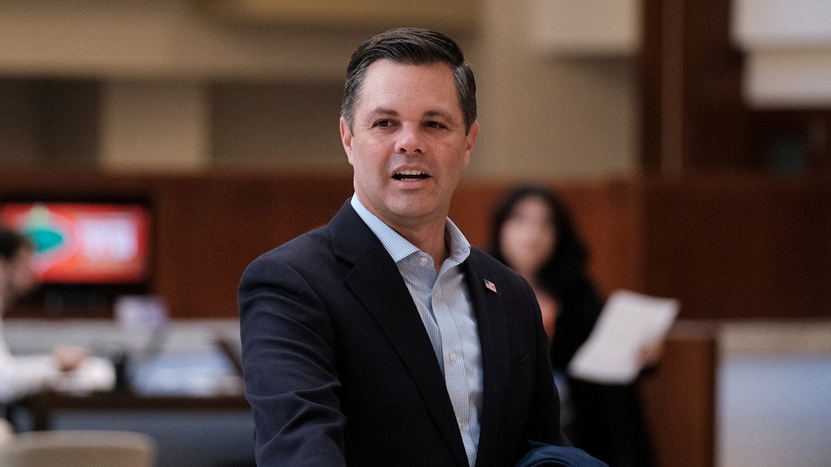 Iowa Rep. Zach Nunn attends orientation